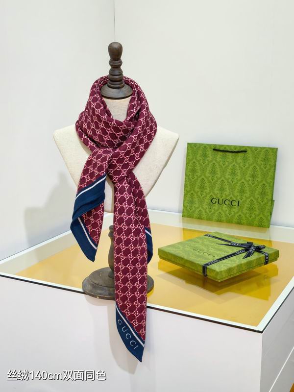 Gucci Scarf 140X140cm 70%羊绒30%真丝 E36  (2)