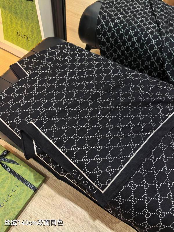 Gucci Scarf 140X140cm 70%羊绒30%真丝 E36  (21)