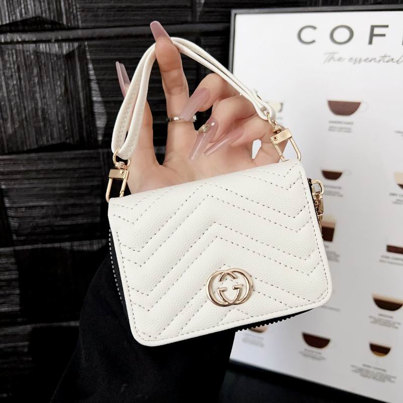 Gucci card bag (137)