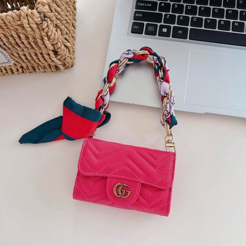 Gucci card bag (250)