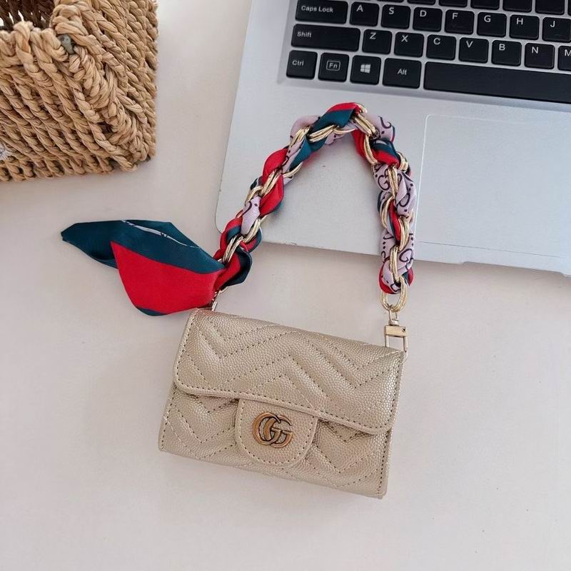 Gucci card bag (252)