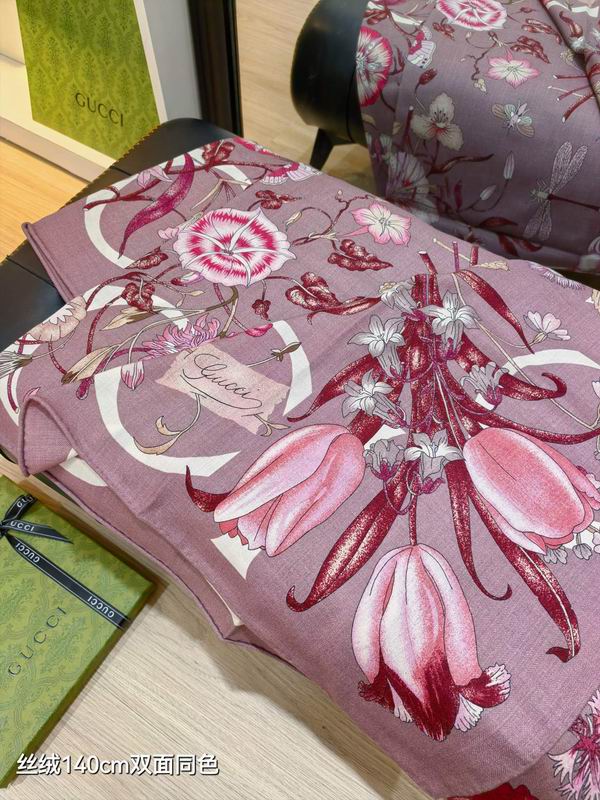 Gucci scarf 140X140cm 70%羊绒 30%真丝 E31 (5)