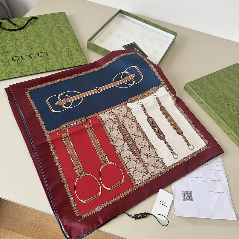 Gucci silk Scarf 90X90cm hm (12)