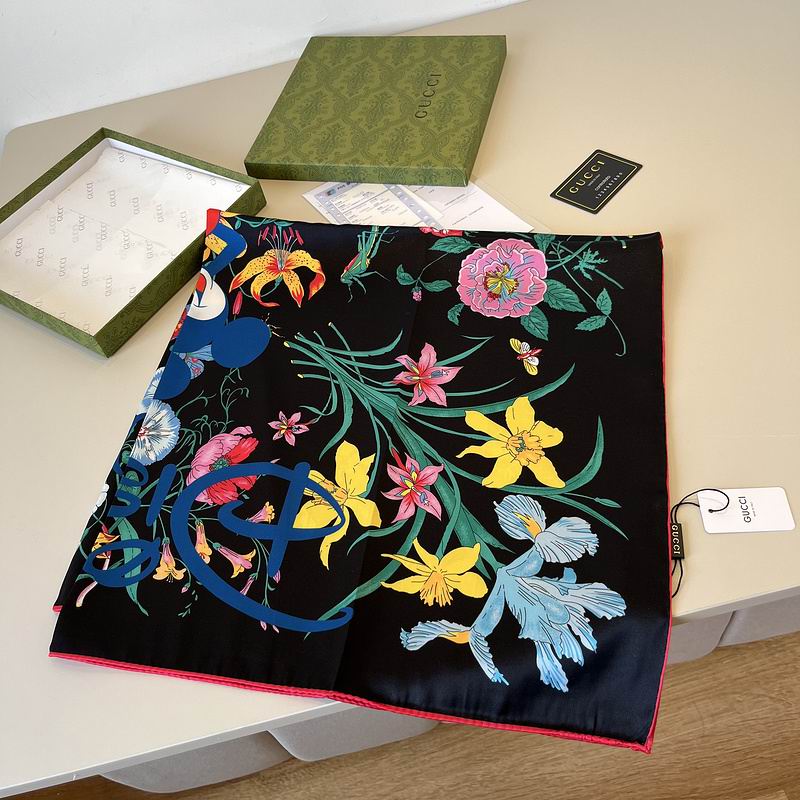 Gucci silk Scarf 90X90cm hm (19)