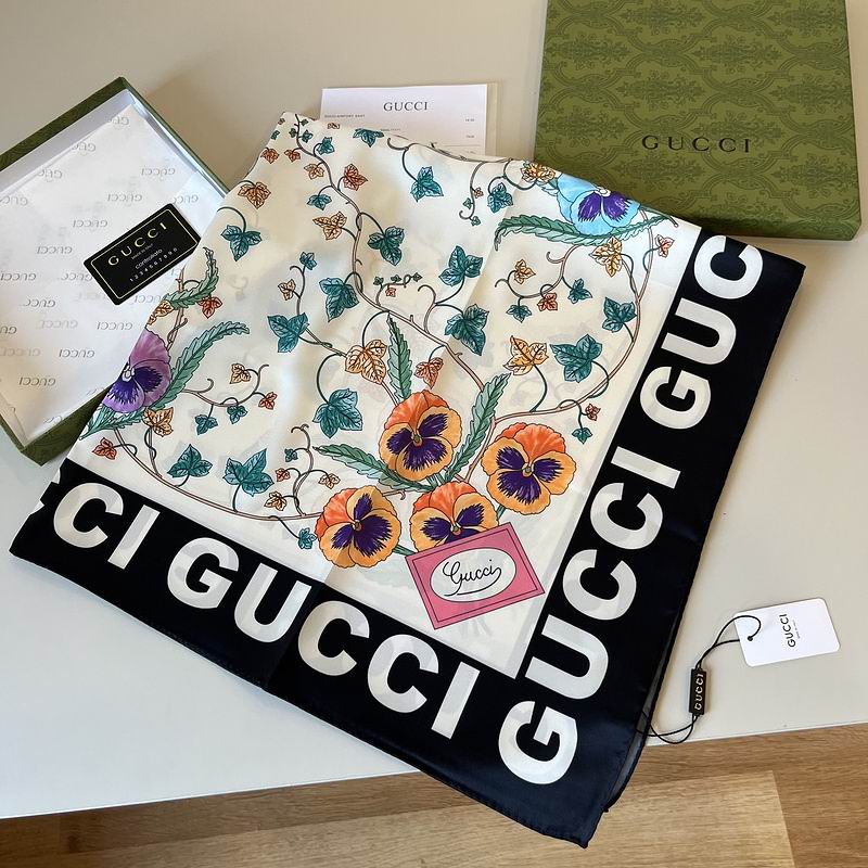 Gucci silk Scarf 90X90cm hm (8)