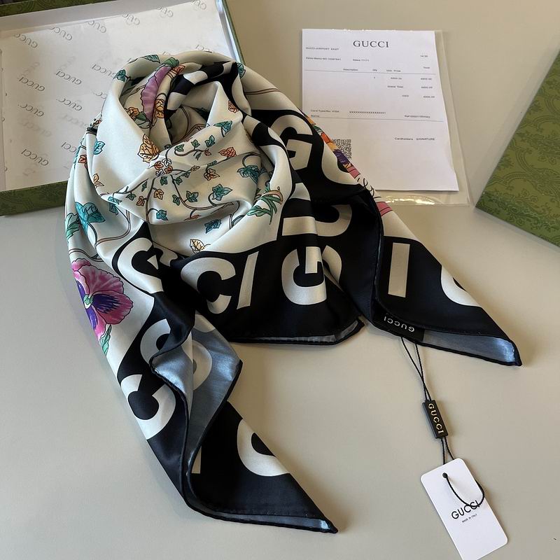 Gucci silk Scarf 90X90cm hm (9)