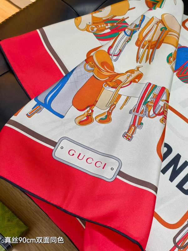 Gucci silk scarf 90X90cm E45 (5)