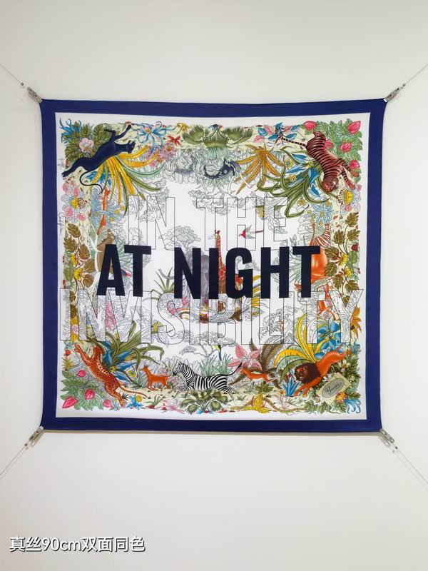 Gucci silk scarf 90X90cm E46 (8)