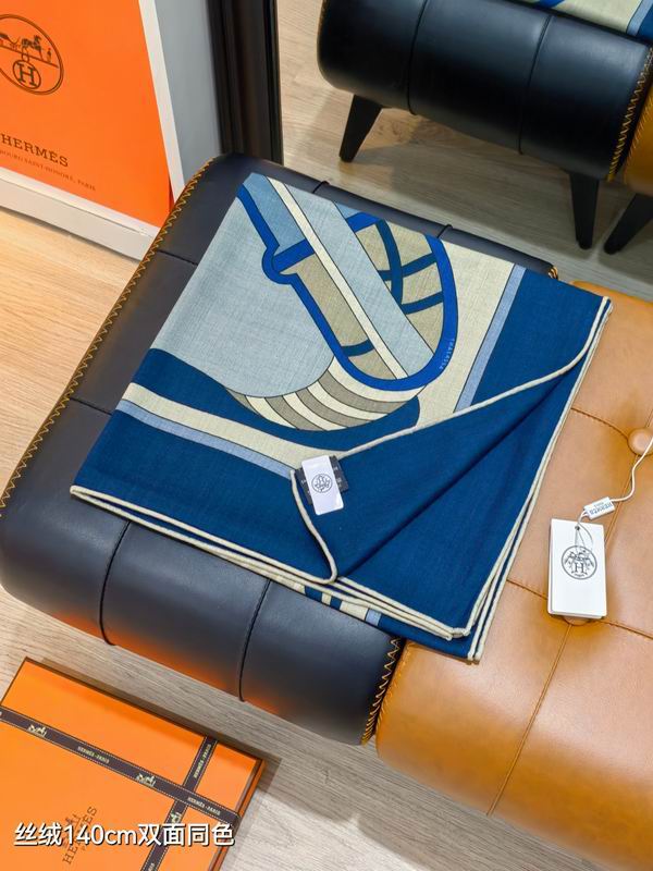 Hermes 140X140cm 70%羊绒30%真丝 E35 (15)