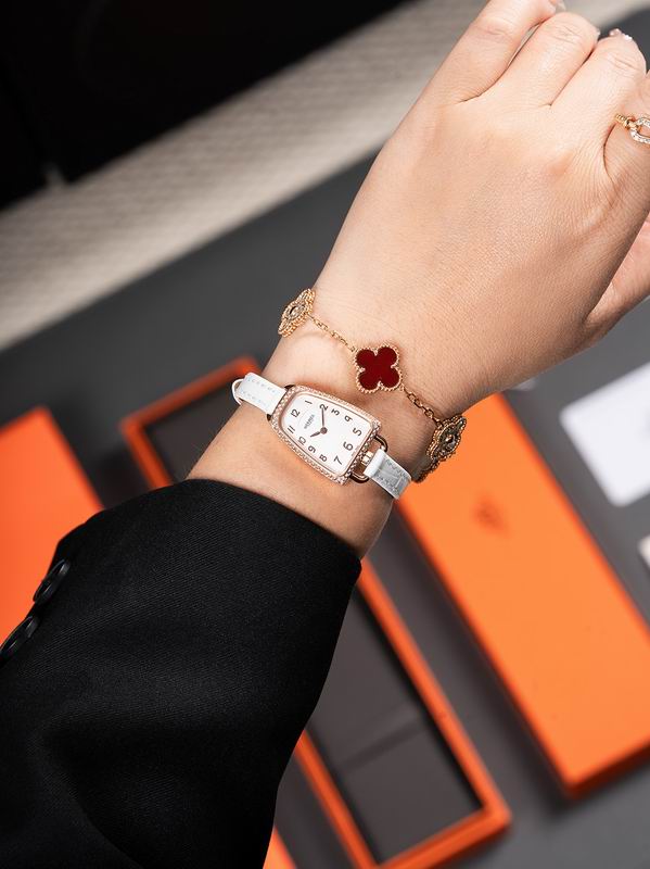 Hermes 20X27.2mm 02 (25)