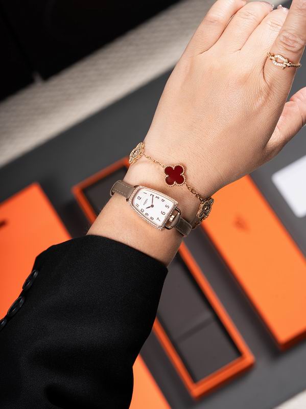 Hermes 20X27.2mm 02 (26)