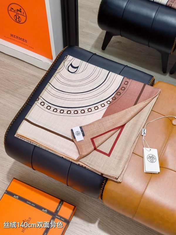 Hermes Scarf 140X140cm 70%羊绒30%真丝 E13 (15)