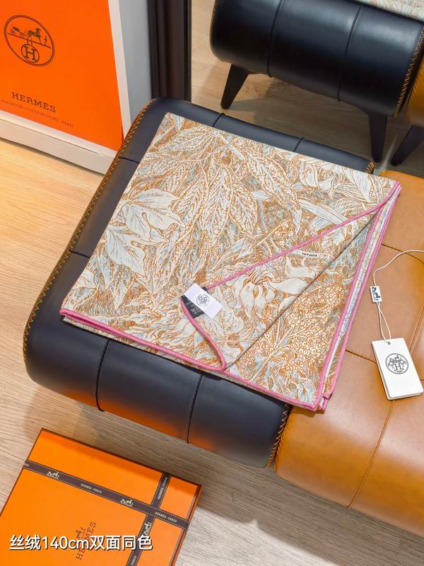 Hermes scarf 140X140cm 70%羊绒30%真丝  E06 (34)