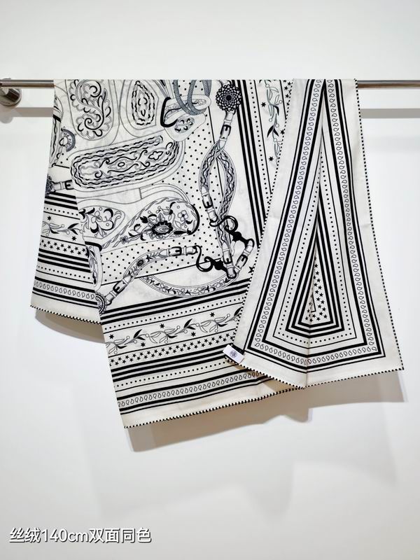Hermes scarf 140X140cm 70%羊绒30%真丝 E14 (13)