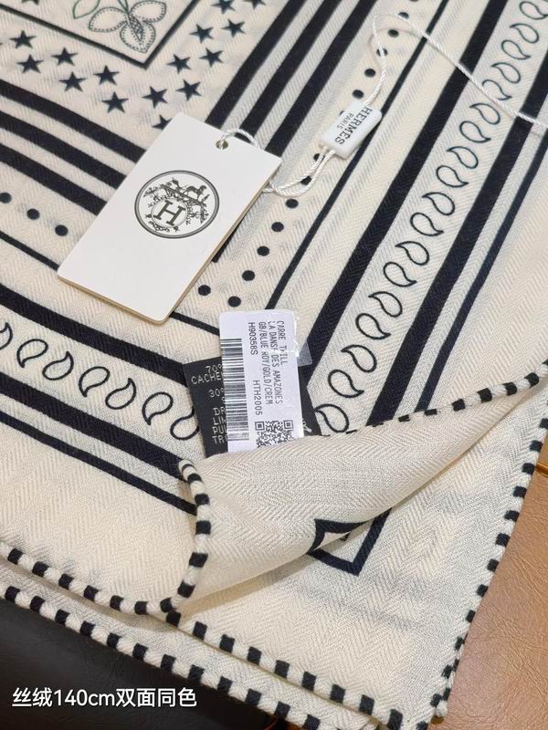 Hermes scarf 140X140cm 70%羊绒30%真丝 E14 (14)