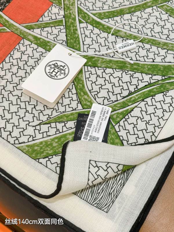 Hermes scarf 140X140cm 70%羊绒30%真丝 E48 (24)