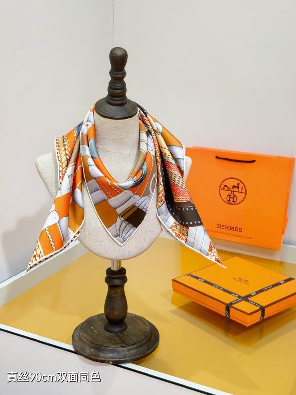 Hermes silk scarf 90X90cm E44 (12)