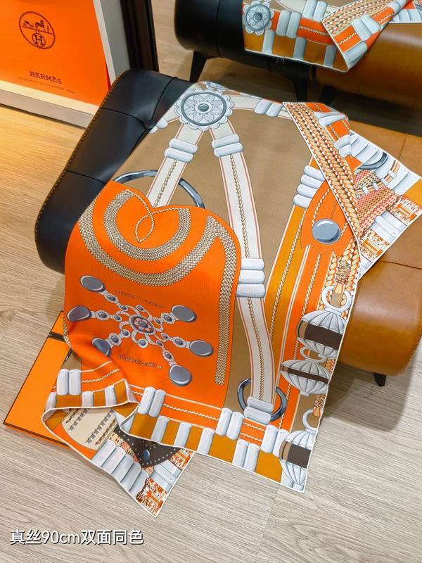 Hermes silk scarf 90X90cm E44 (16)