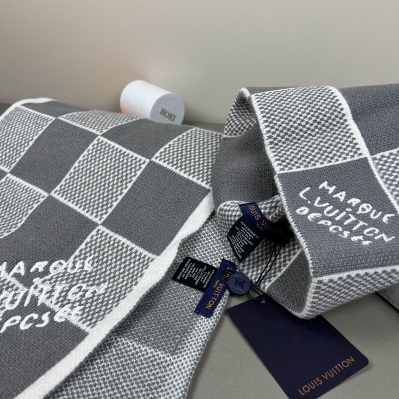 LV  scarf hat dx (14)