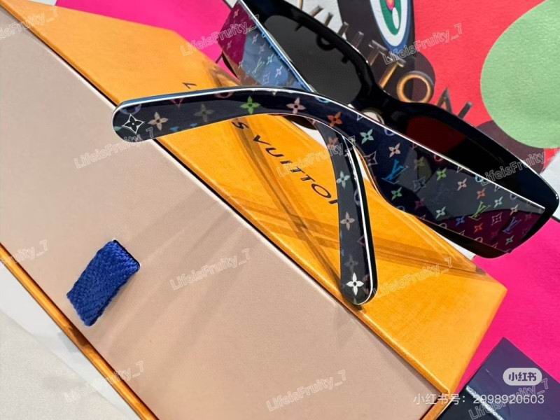LV Glasses 08smh24 (3)