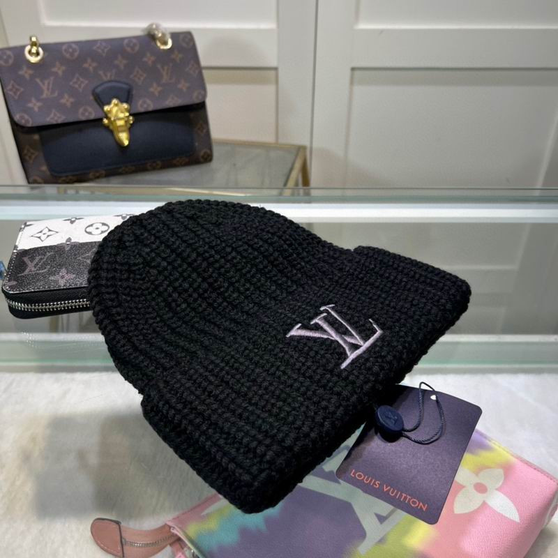 LV Hat dx (1154)