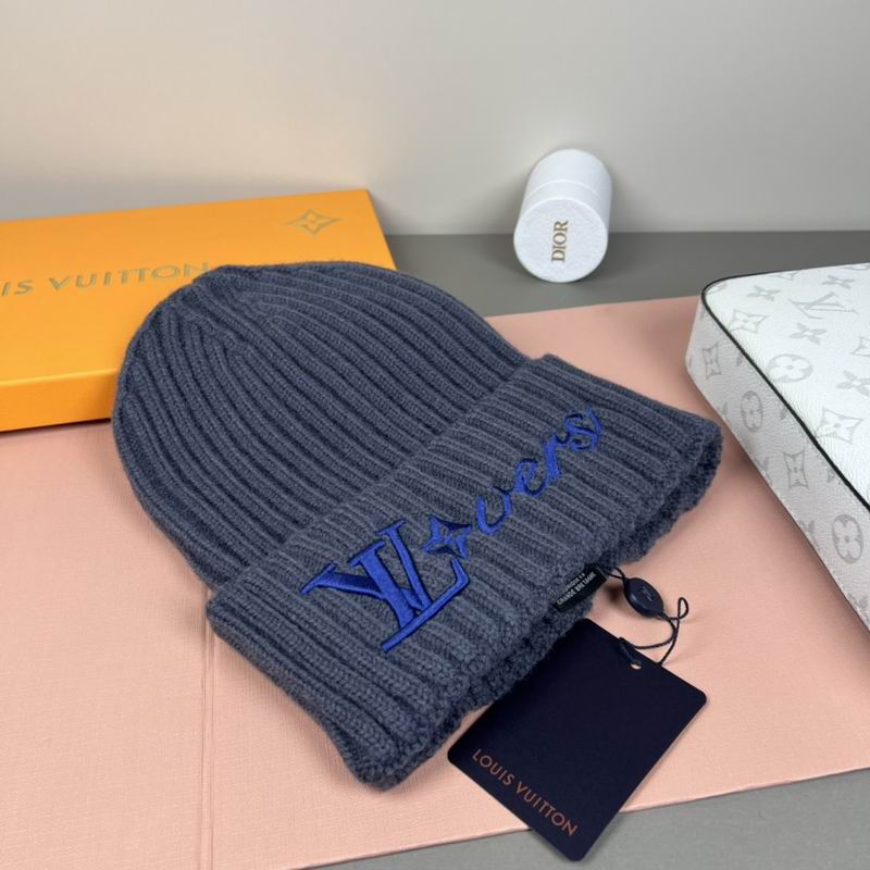 LV Hat dx (1369)