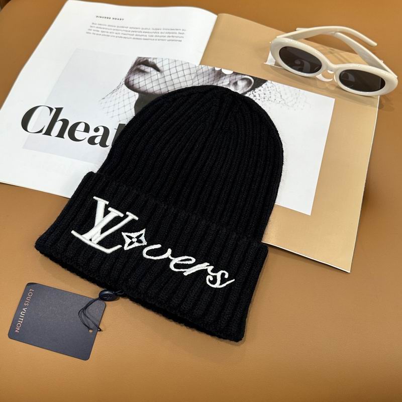 LV Hat dx (935)