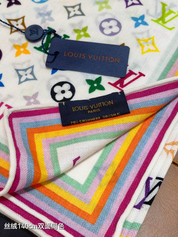 LV Scarf 140X140cm 70%羊绒30%真丝  E33 (4)