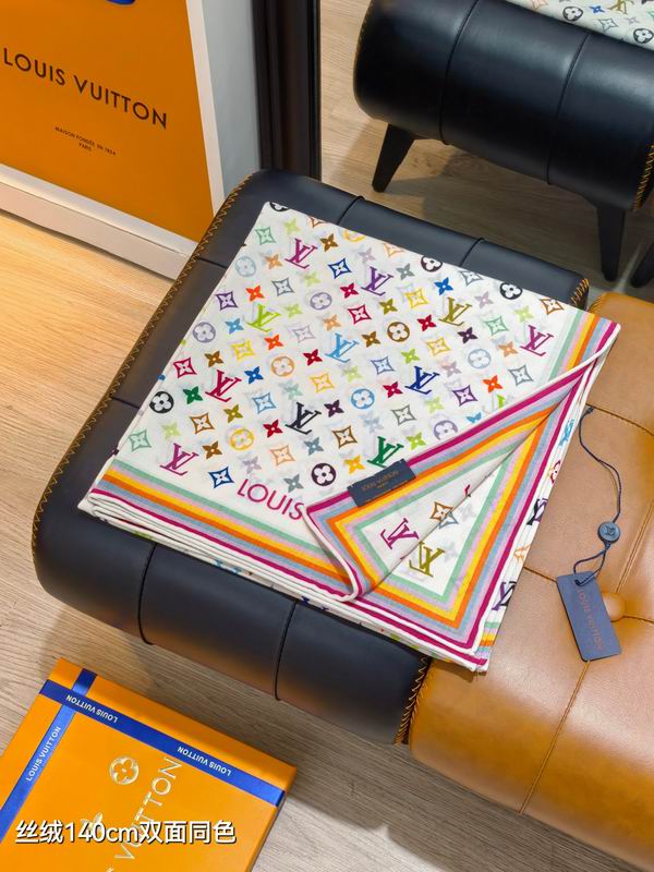 LV Scarf 140X140cm 70%羊绒30%真丝  E33 (7)