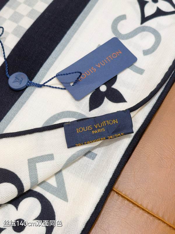 LV Scarf 140X140cm 70%羊绒30%真丝 E08 (3)