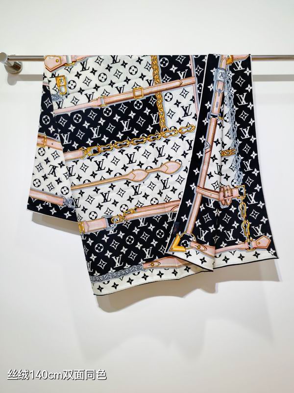 LV Scarf 140X140cm 70%羊绒30%真丝 E21 (11)
