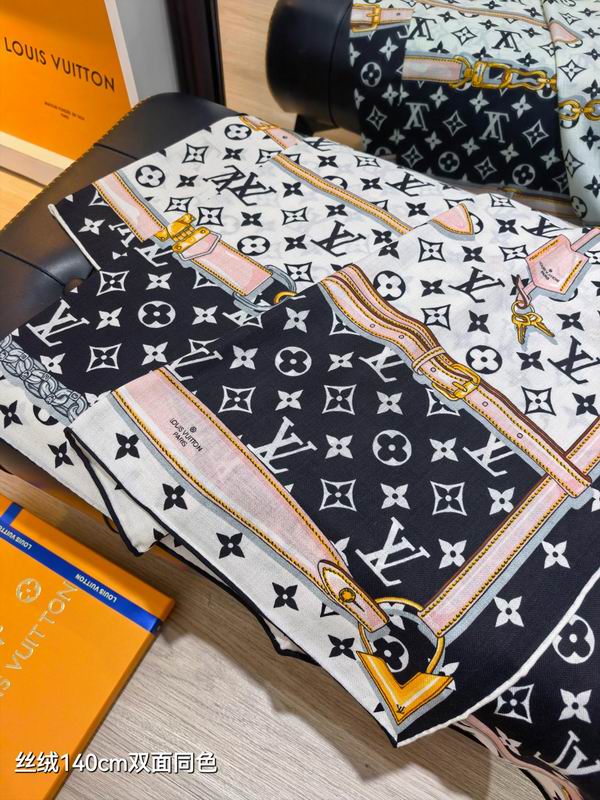 LV Scarf 140X140cm 70%羊绒30%真丝 E21 (13)