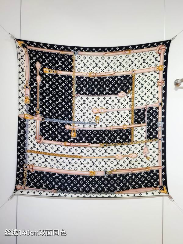 LV Scarf 140X140cm 70%羊绒30%真丝 E21 (16)