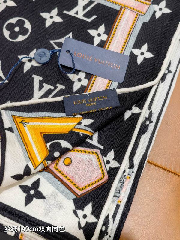 LV Scarf 140X140cm 70%羊绒30%真丝 E21 (4)
