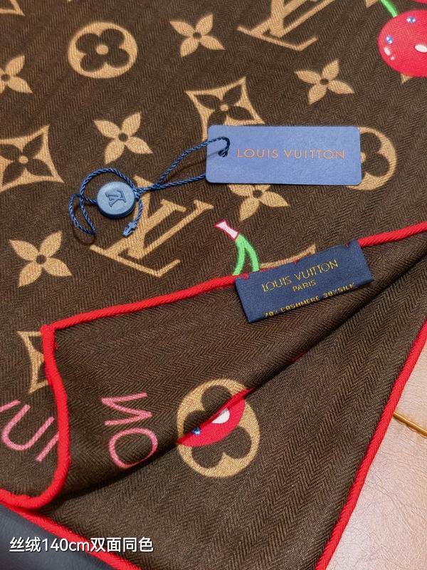 LV Scarf 140X140cm 70%羊绒30%真丝 E42 (12)