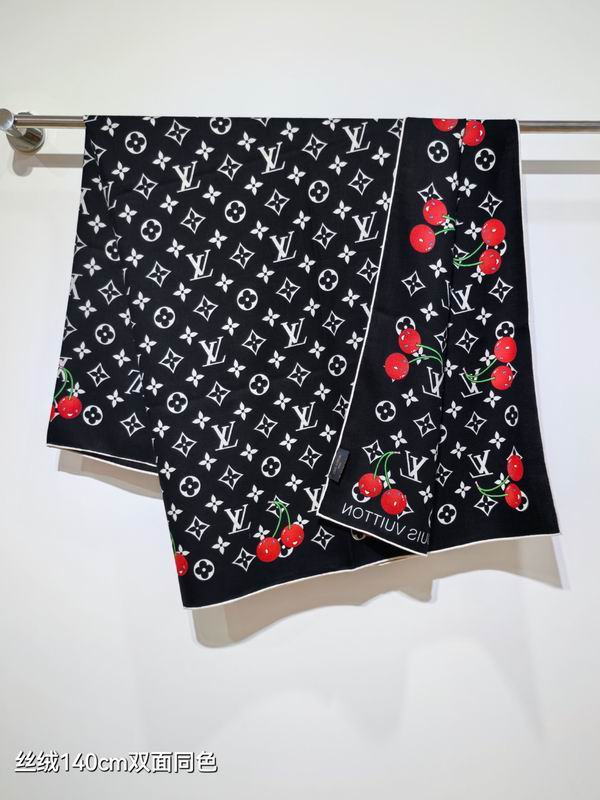LV Scarf 140X140cm 70%羊绒30%真丝 E42 (3)