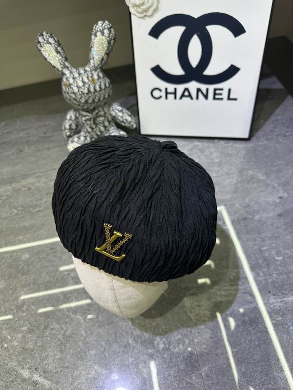 LV beret dx (76)