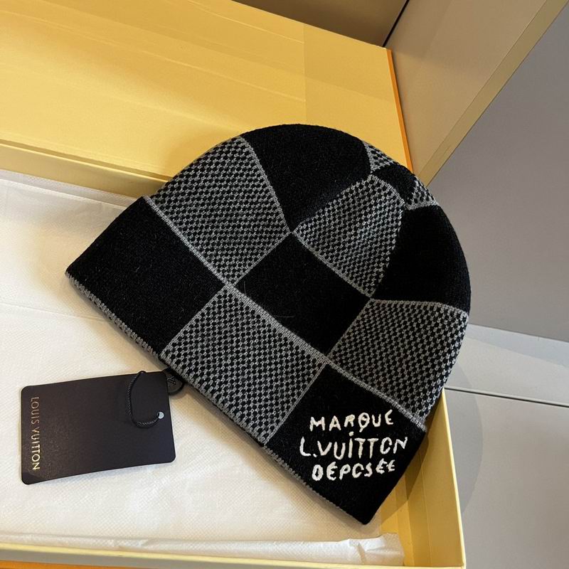 LV hat dx (1367)