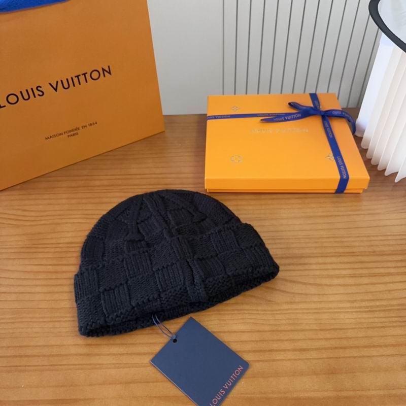 LV hat dx (1424)