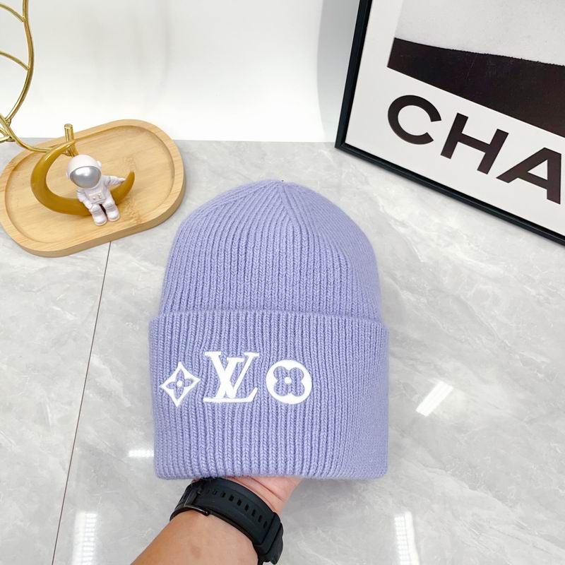 LV hat dx (1523)