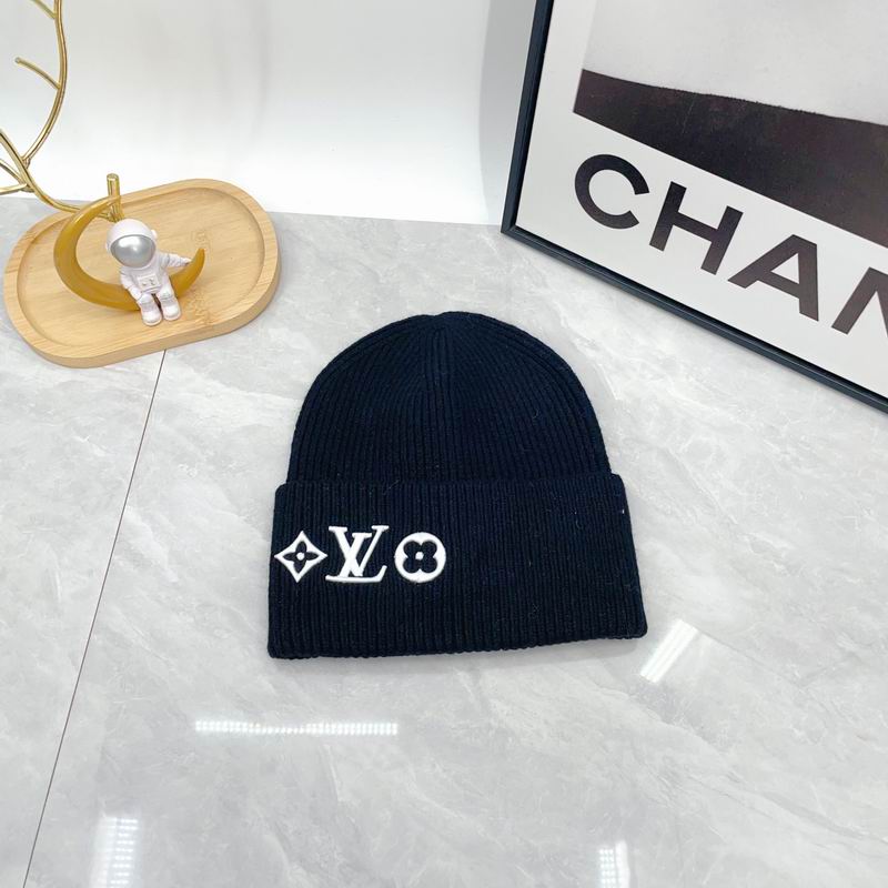 LV hat dx (1559)