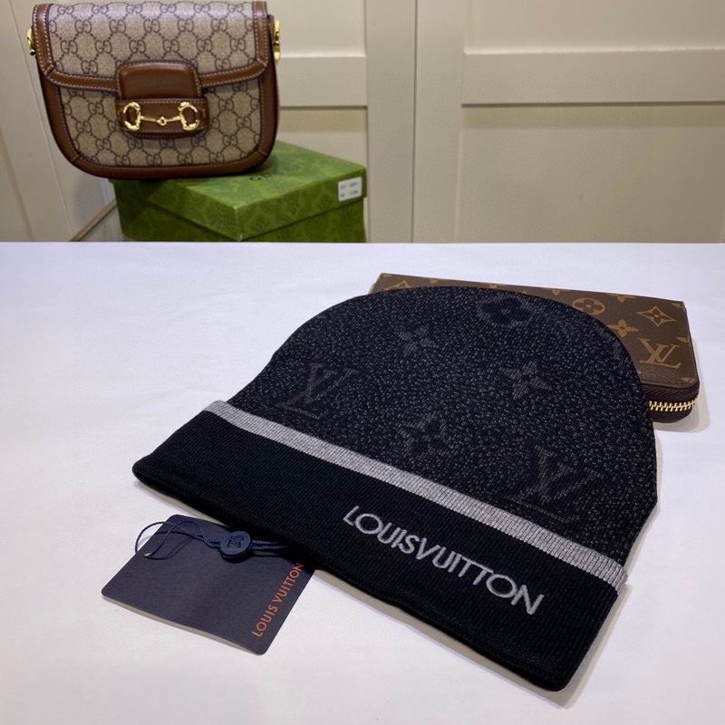 LV hat dx (1602)