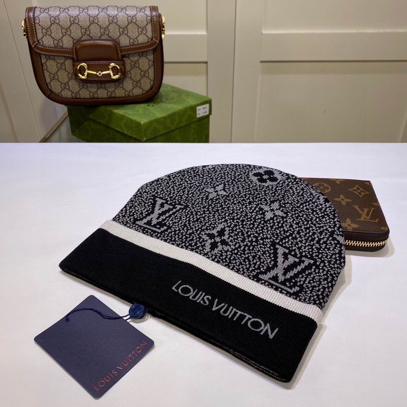 LV hat dx (1606)