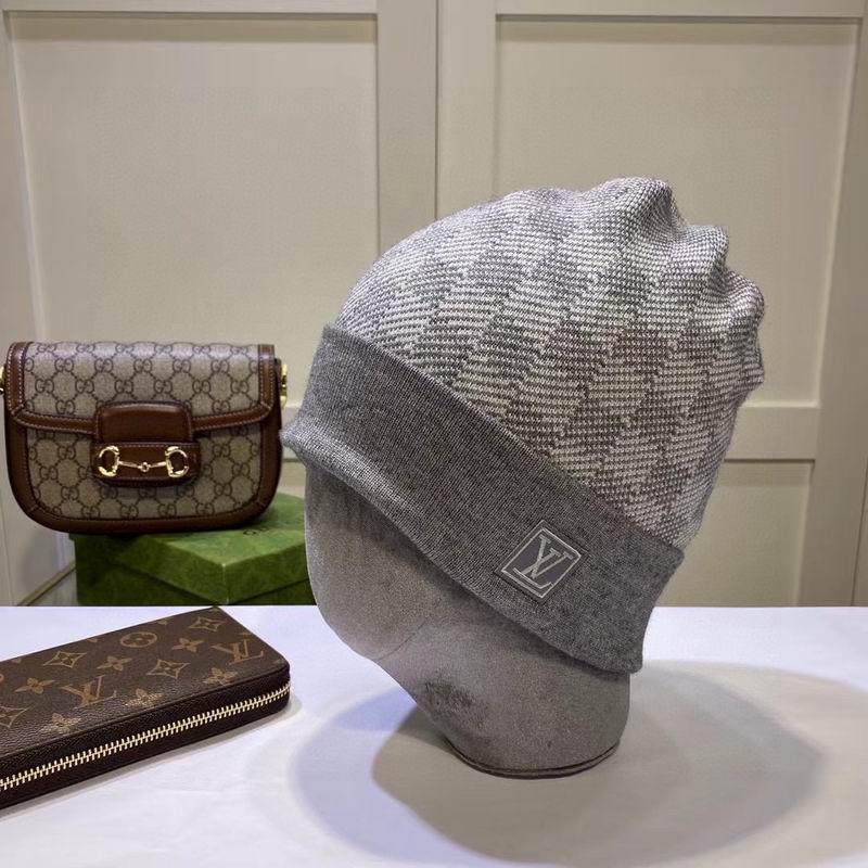 LV hat dx (1634)