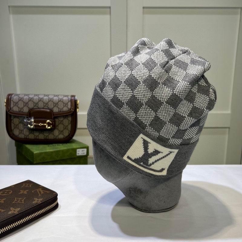 LV hat dx (2093)