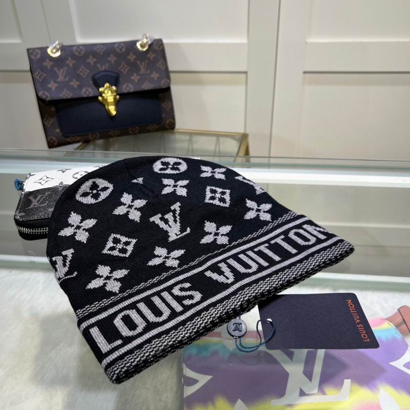 LV hat dx (2110)