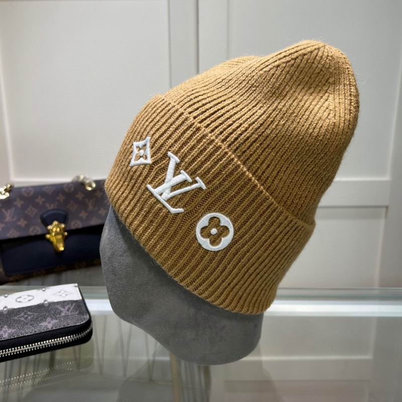 LV hat dx (2200)