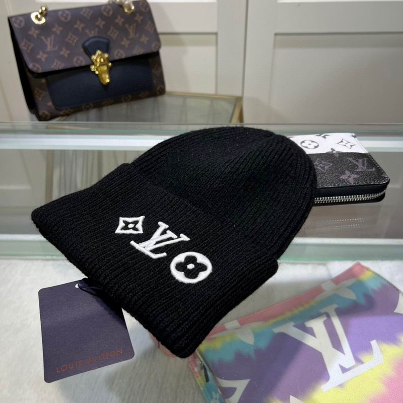 LV hat dx (2224)