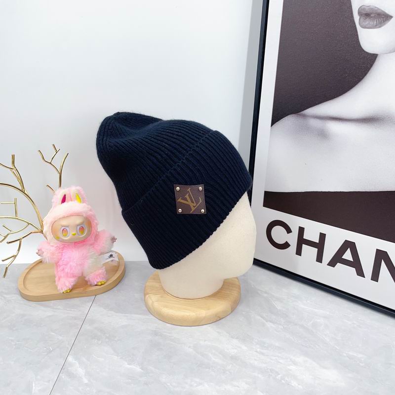 LV hat dx (3392)