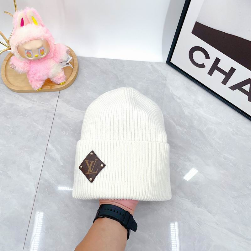 LV hat dx (3399)